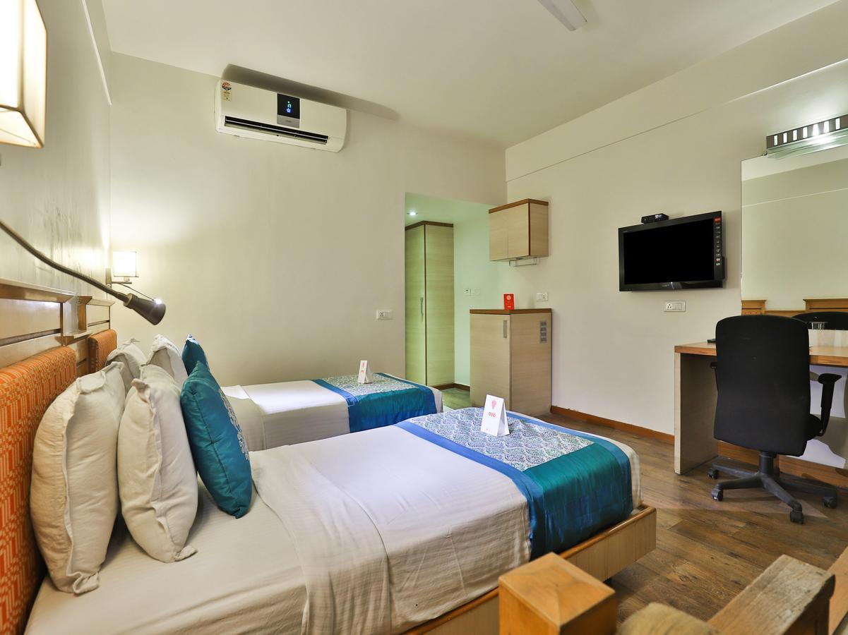 Oyo 1123 Hotel Rock Regency Ahmadábád Kültér fotó